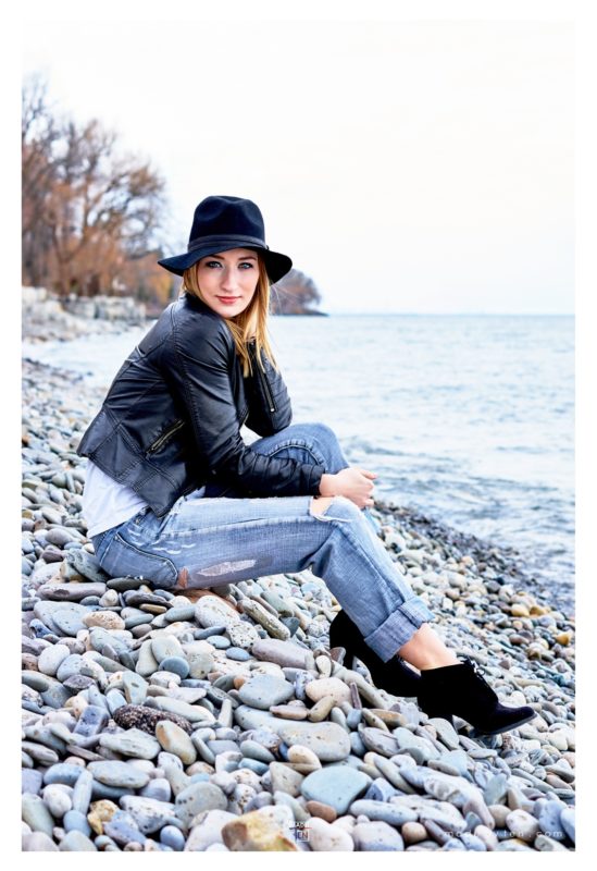 Made-by-Ten-Modern-Creative-Beach-Outdoor-Lifestyle-Portrait-Photography-GTA-Women-Toronto-Dingle-Park-Oakville-1