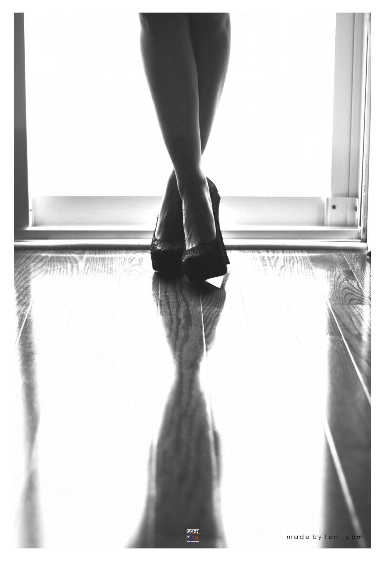 Woman Modern Boudoir Pin-up Livingroom - GTA Women Portrait Photography