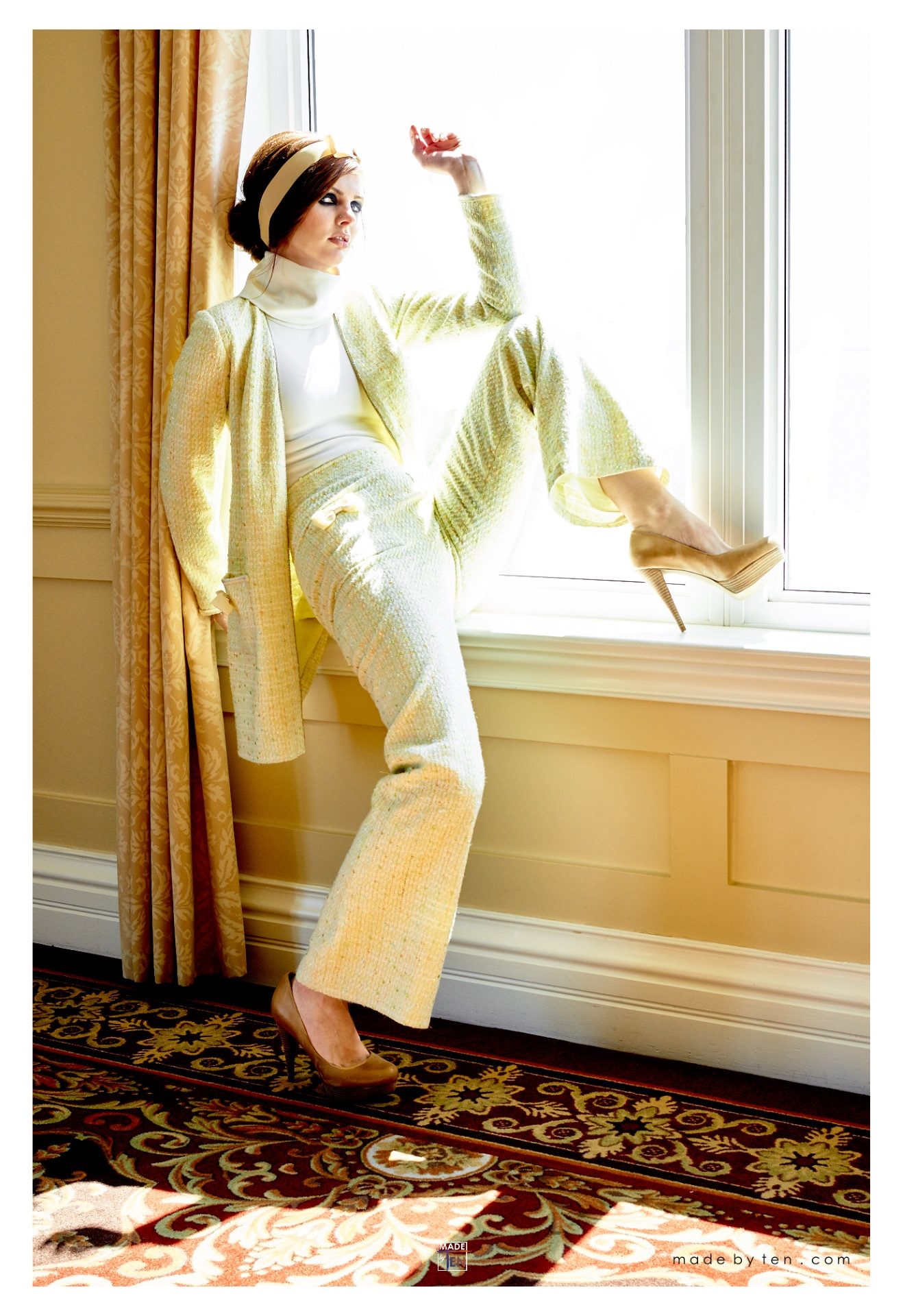 Woman Creative Windowsill Gold Window - GTA Women Fashion Photography