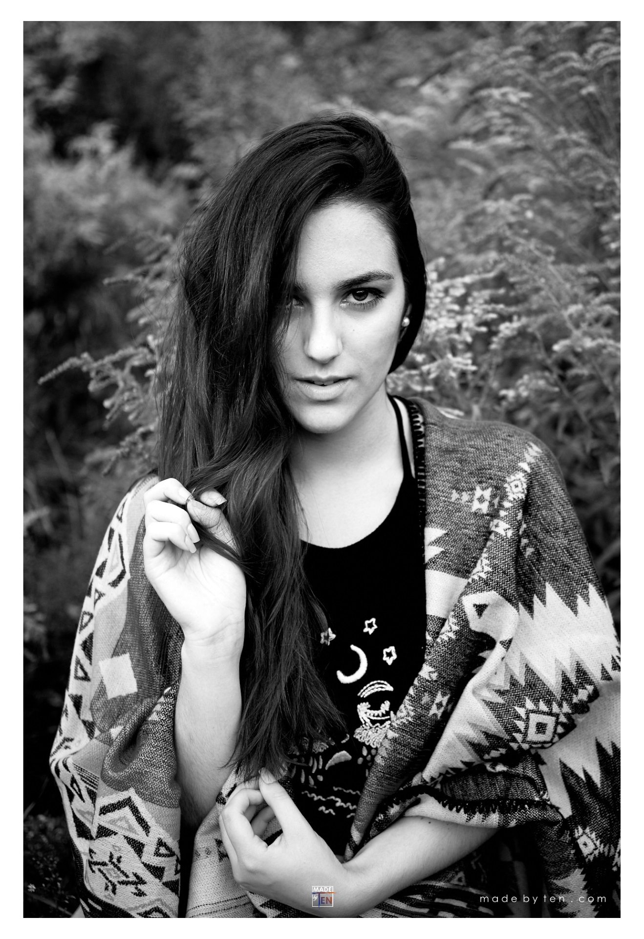 Woman Headshot Nature - GTA Women Lifestyle Photography