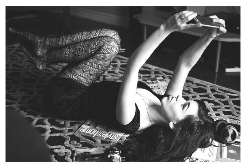 Woman Livingroom Selfie - GTA Women Lifestyle Photography