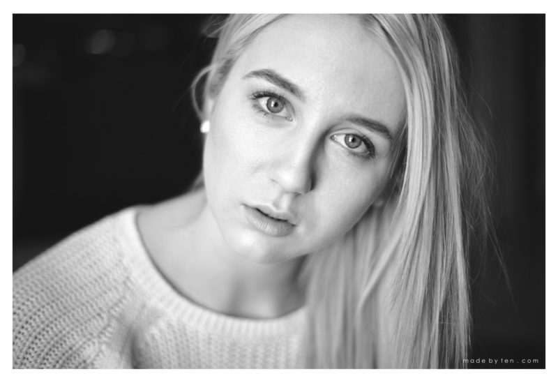 Relaxed Lifestyle Fashion Portrait Photoshoot Inspiration HEadshot